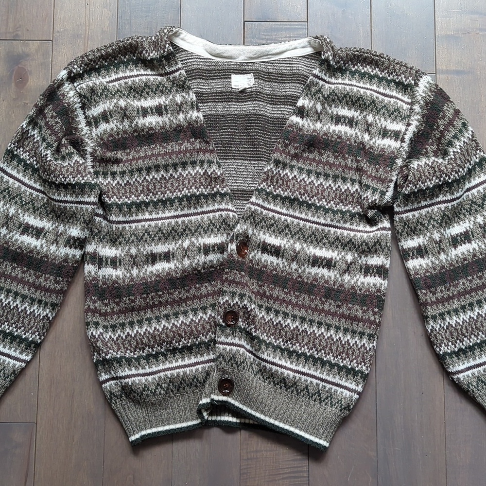 Urban Renewal S/M Cardigan - Picture 2 of 9